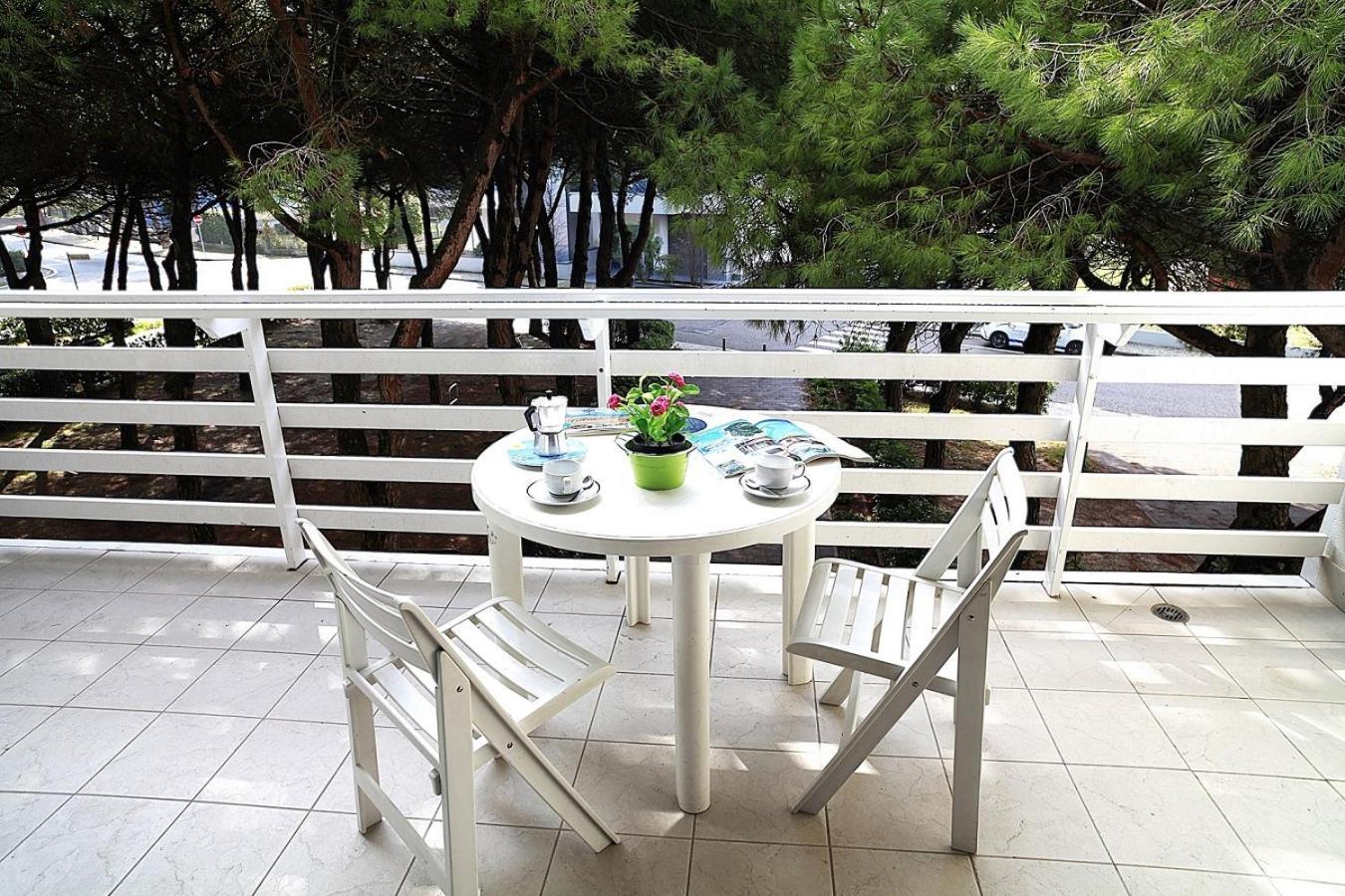 Residenza Olimpo Lignano Sabbiadoro Exterior foto